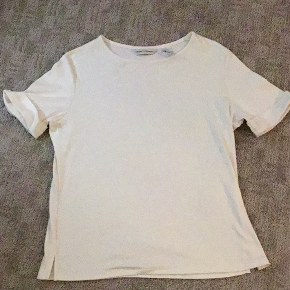 Drapers & Damons. White Tee. Size Med